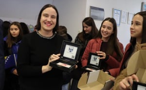 Foto: Općina Novo Sarajevo / Djeca u Novom Sarajevu čestitala 25. novembar