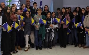 Foto: Općina Novo Sarajevo / Djeca u Novom Sarajevu čestitala 25. novembar