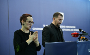 Foto: A. K. / Radiosarajevo.ba / Uručenje ugovora