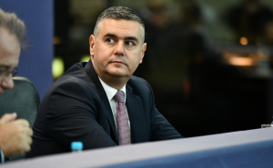 Foto: A. K. / Radiosarajevo.ba / Uručenje ugovora