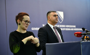 Foto: A. K. / Radiosarajevo.ba / Uručenje ugovora