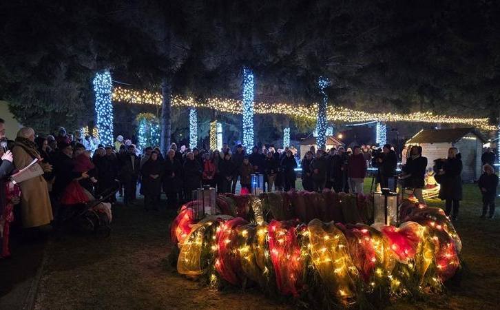 Paljene adventske svijeće na Stupu