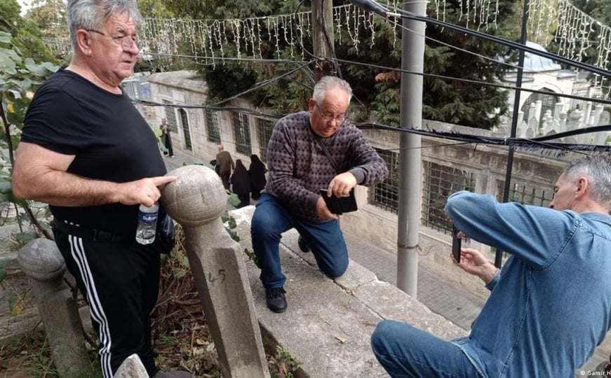 Mezar Huseina kapetana Gradaščevića