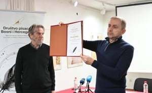 Foto: N.G./Radiosarajevo.ba / Faruk Šehić dobitnik godišnje nagrade Društva pisaca u BiH