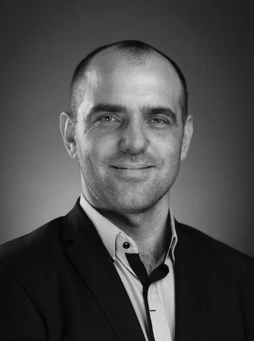 U povodu objavljivanja nove knjige: Samedin Kadić: Islam i Evropa se susreću u dubinama svih povijesnih planova 2 Samedin Kadić