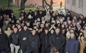 Foto: Ustupljena fotografija / Studenti izašli ispred Doma na Bjelavama