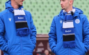 Foto: Željezničar / Igrači Želje sa šalovima Manijaka