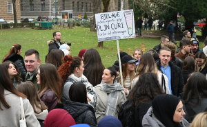 Foto: N. G. / Radiosarajevo.ba / Protest studenata ispred Vlade KS