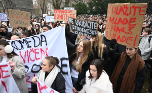 Foto: N. G. / Radiosarajevo.ba / Studenti na protestu ispred Vlade KS