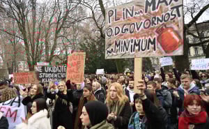 Foto: N. G. / Radiosarajevo.ba / Studenti na protestu ispred Vlade KS