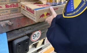 Foto: UIO BiH / Krivotvoreno piće Red Bull