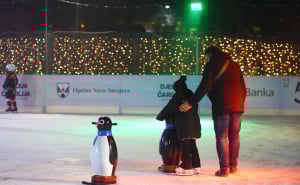 Foto: Dž. K. / Radiosarajevo.ba / Klizalište "Dječija čarolija" na Vilsonovom šetalištu