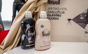 Foto: Perwoll / Haljina koja je osvojila pažnju javnosti dobija novi život