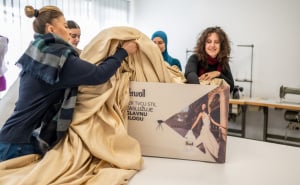 Foto: Perwoll / Haljina koja je osvojila pažnju javnosti dobija novi život