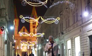 Foto: Dž. K. / Radiosarajevo.ba / Novogodišnji ukrasi u Sarajevu