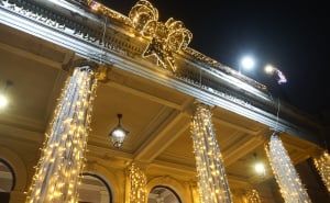 Foto: Dž. K. / Radiosarajevo.ba / Ukrašeno Narodno pozorište Sarajevo