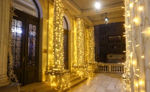 Foto: Dž. K. / Radiosarajevo.ba / Ukrašeno Narodno pozorište Sarajevo