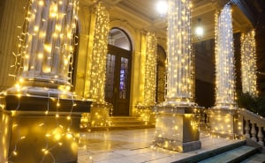 Foto: Dž. K. / Radiosarajevo.ba / Ukrašeno Narodno pozorište Sarajevo