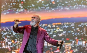 Foto:  Željko Vidinović i Dino Merlin Team  / Koncert Dine Merlina u Cirihu