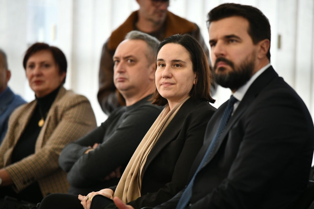 Nermin Muzur i Benjamina Karić