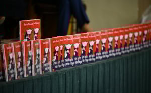 Foto: A. K. / Radiosarajevo.ba / Promocija romana "Prenijet ću te preko Praga"