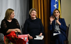 Foto: A. K. / Radiosarajevo.ba / Promocija romana "Prenijet ću te preko Praga"