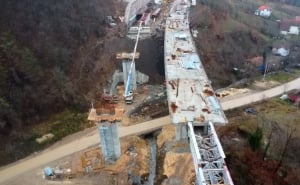 Foto: Prtscr/Youtube / Radovi na autoputu na koridoru Vc (@Ermin Mašić)