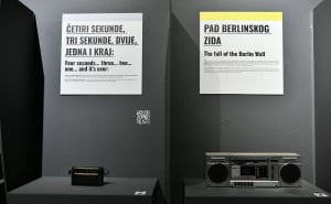 Foto: A. K. / Radiosarajevo.ba / Izložba "Društvo na aparatima"