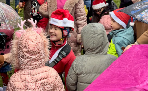 Foto: GSS Sarajevo / Djeda Mrazovi obradovali mališane