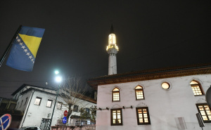 Foto: A. K. / Radiosarajevo.ba / U džamijama u Sarajevu vjernici obilježili Lejletu-r-Regaib