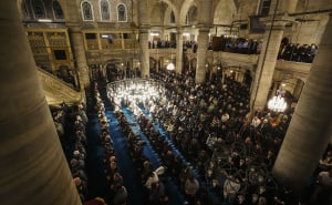 Foto: AA / Obilježavanje noći Lejletur-regaib u Istanbulu