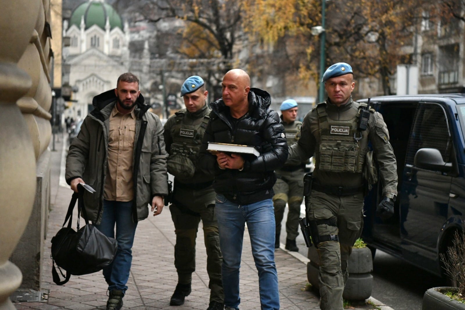 Privođenje Muhameda Ajanovića