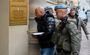 Foto: N.G./Radiosarajevo.ba / Privođenje Muhameda Ajanovića