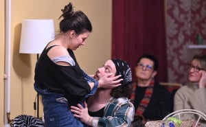 Foto: N.G./Radiosarajevo.ba / Premijera 'Snajpera' u novom teatru u Sarajevu