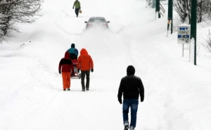 Foto: EPA-EFE / Snijeg u Sarajevu u februaru 2012. godine