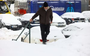 Foto: Dž. K. / Radiosarajevo.ba / Snijeg na ulicama Sarajeva