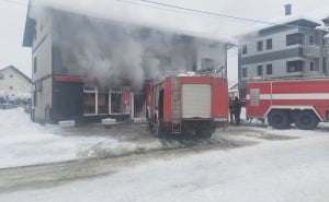 Foto: RTV Sana / Požar u objektu