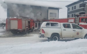 Foto: RTV Sana / Požar u objektu