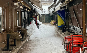 Foto: A. K. / Radiosarajevo.ba / Snijeg na Baščaršiji
