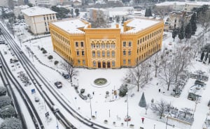 Foto: Denis Kapetanović / Pixsell / Mostar pod snijegom