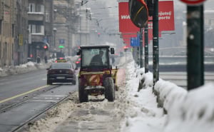 Foto: A. K. / Radiosarajevo.ba / Čišćenje trotara u Sarajevu