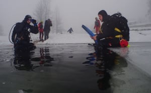 Foto: Facebook / Ronjenje ispod leda