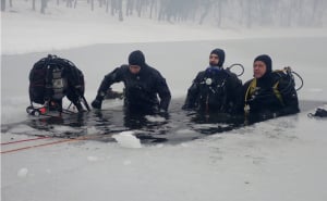 Foto: Facebook / Ronjenje ispod leda