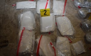 Foto: MUP ZDK / Zaplijenjena droga i oružje