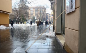 Foto: Dž. K. / Radiosarajevo.ba / Snijeg i led na ulicama Sarajeva