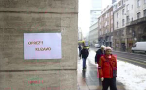 Foto: Dž. K. / Radiosarajevo.ba / Snijeg i led na ulicama Sarajeva