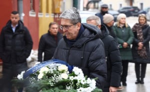 Foto: Dž.K. / Radiosarajevo.ba / Obilježavanje godišnjice masakra u Isevića sokaku