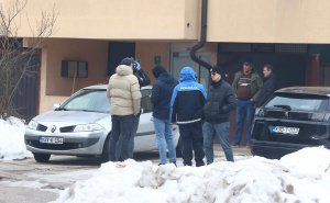 Foto: Dž. K. / Radiosarajevo.ba / Bačena eksplozivna naprava na Dobrinji