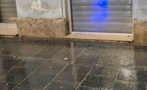 Foto: Radiosarajevo / Obrušavanje fasade u Ferhadiji