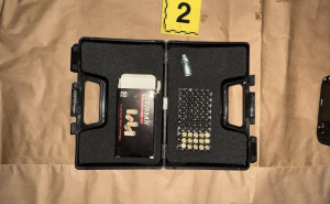 Foto: MUP KS / Pronađeni predmeti tokom pretresa